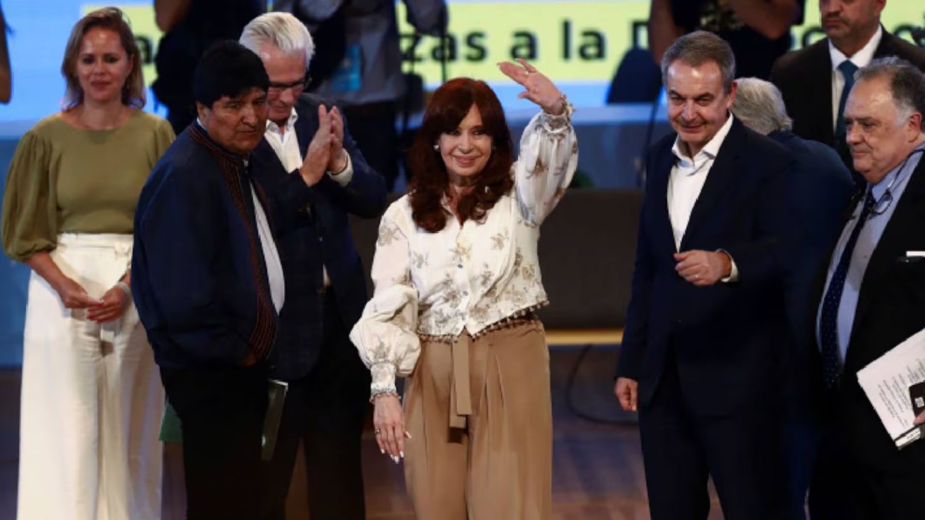 Evo Morales sobre CFK: "Cuando no nos pueden ejecutar con balas..."