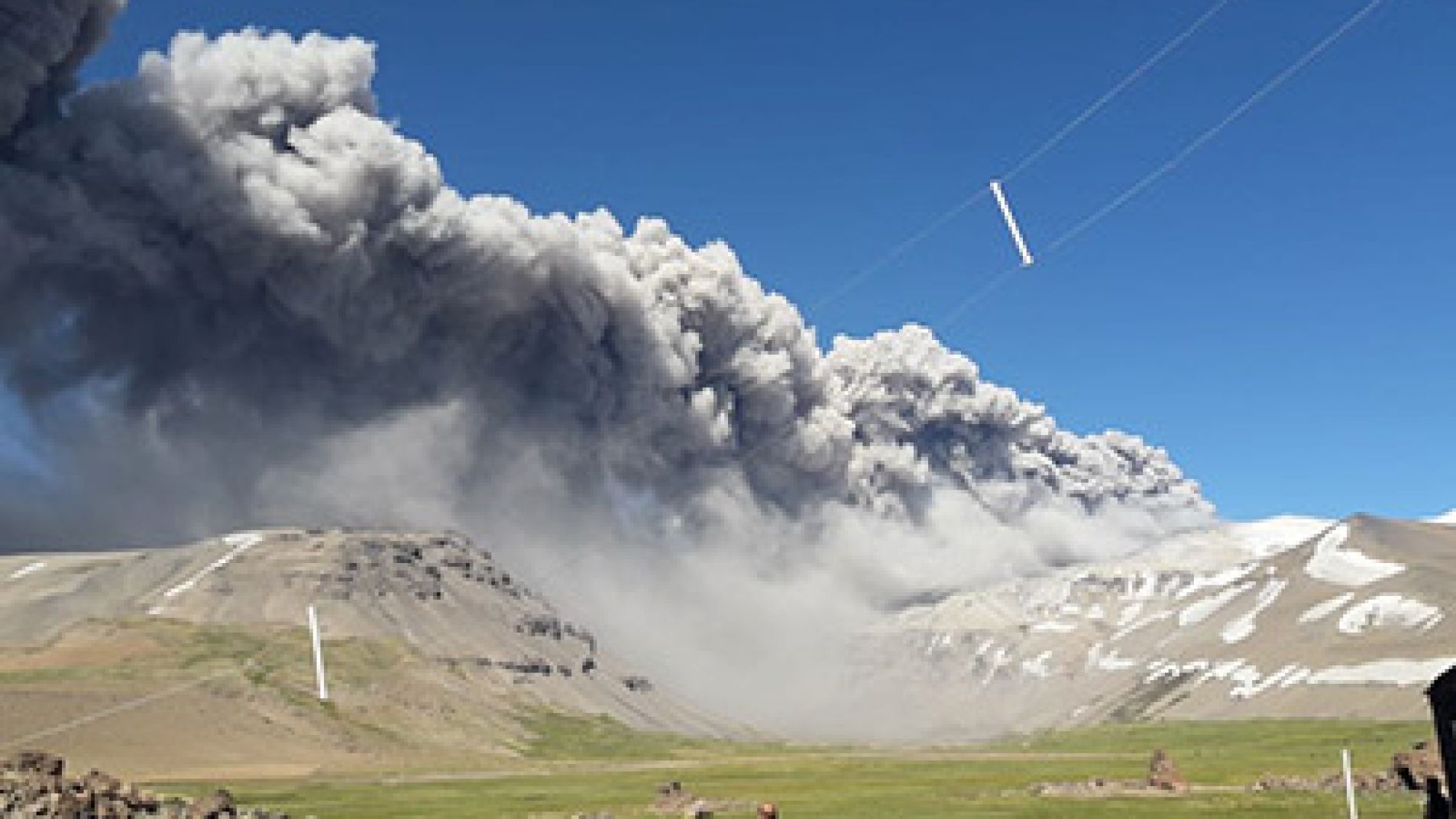 Elevaron a alerta amarilla la actividad del volcán Peteroa en Malargüe