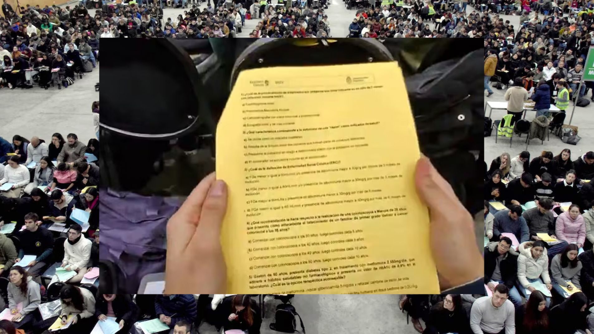 Mirá el video que muestra a un médico grabar un examen de residencia