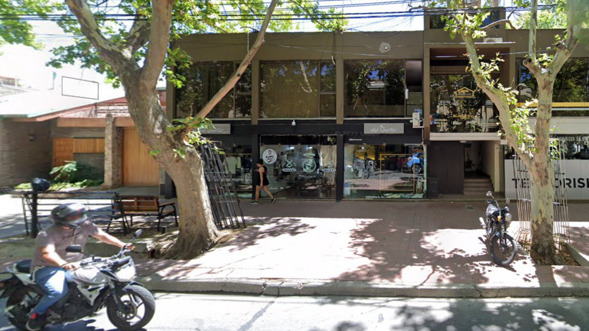 Video: vaciaron una peluquería céntrica a media cuadra de la Federal