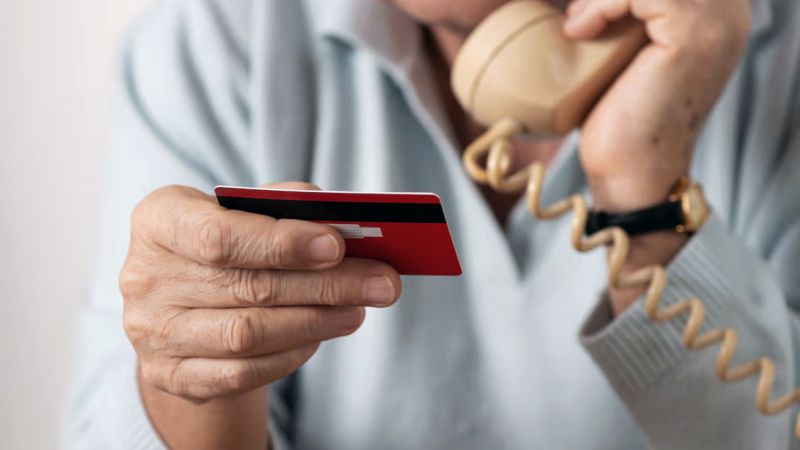 En Villa Atuel estafaron a un jubilado al que le sacaron $300.000