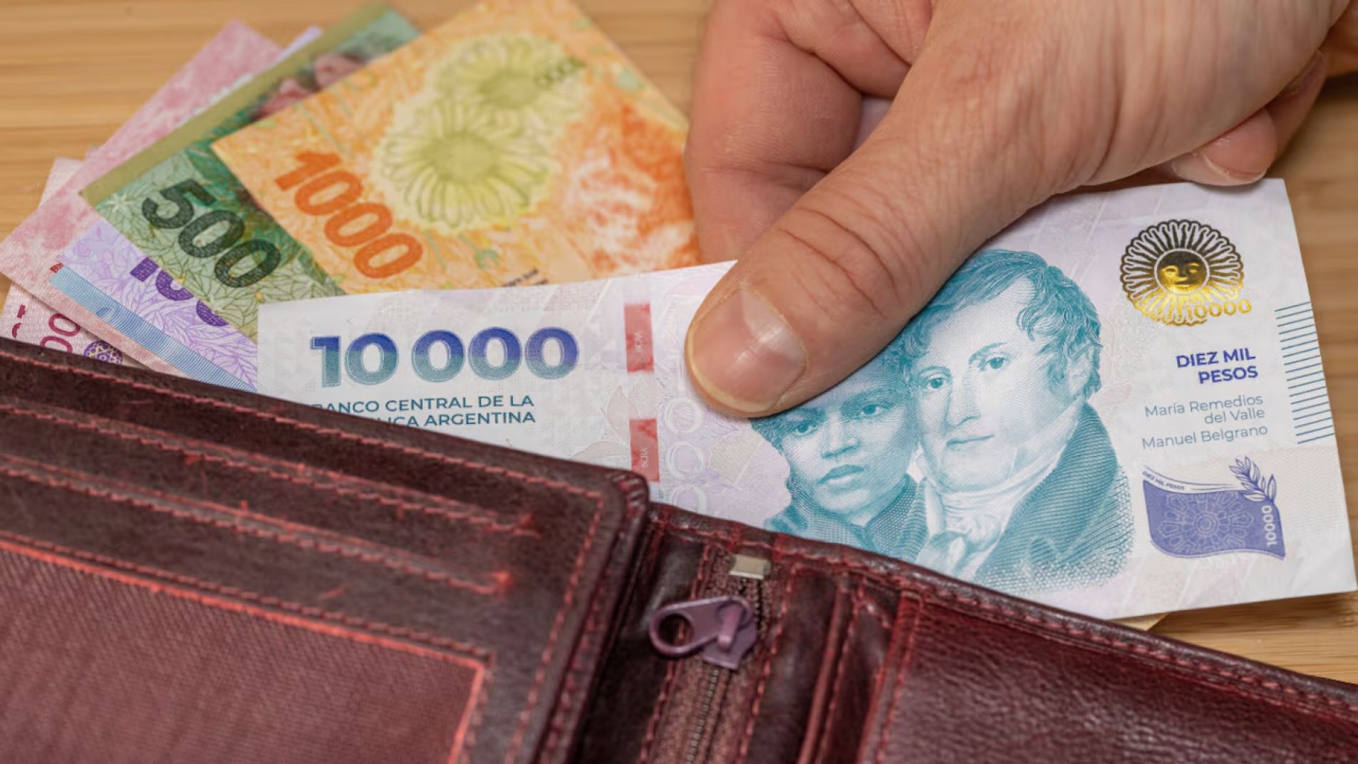 Nuevo salario mínimo: enterate cuánto se cobrará hasta agosto 2026