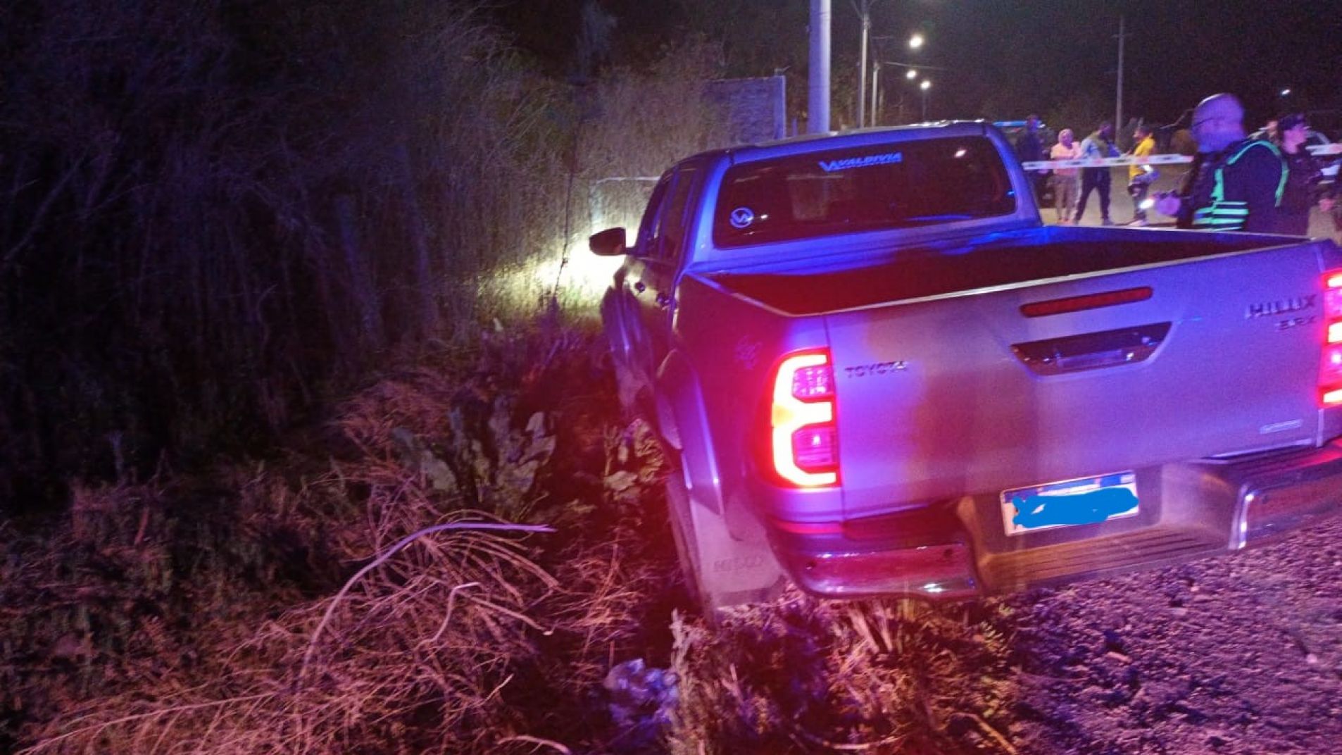 Encontraron a un hombre asesinado de un tiro en una camioneta