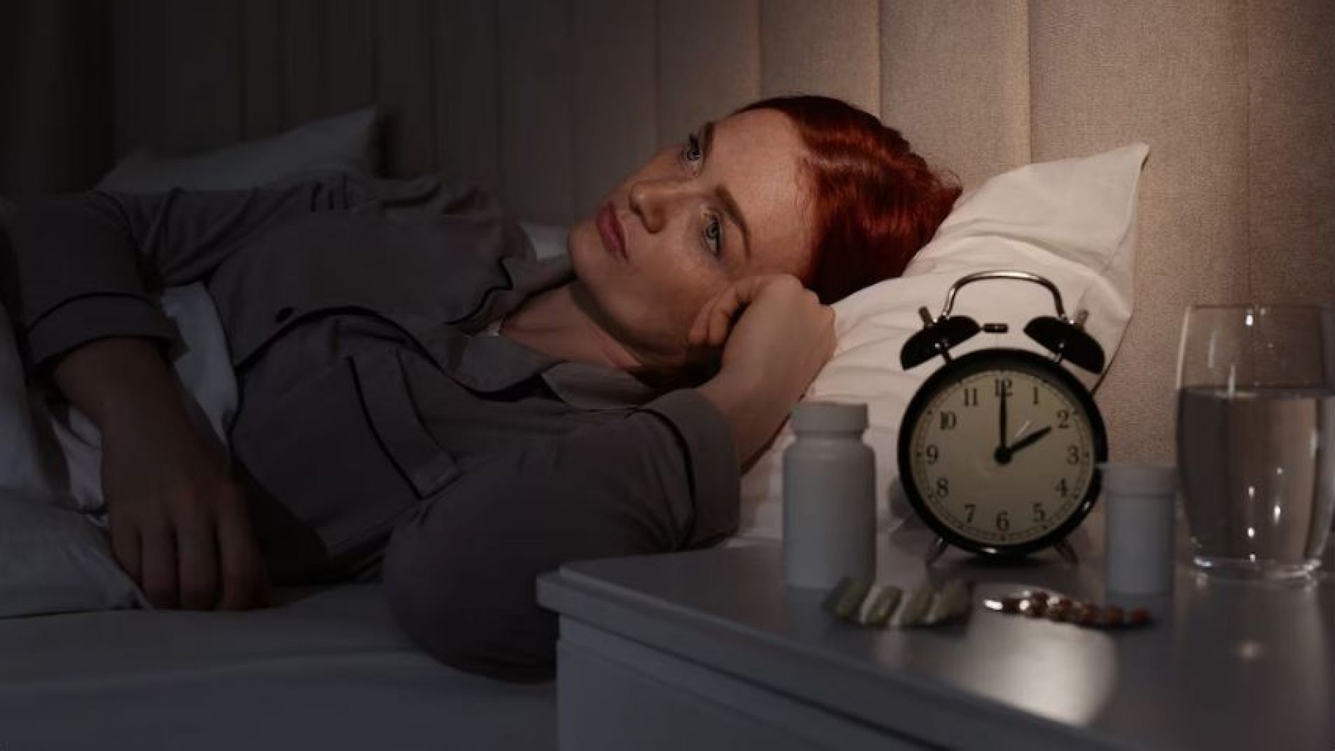 Siete alimentos que pueden arruinar el sueño y qué cenar para dormir mejor