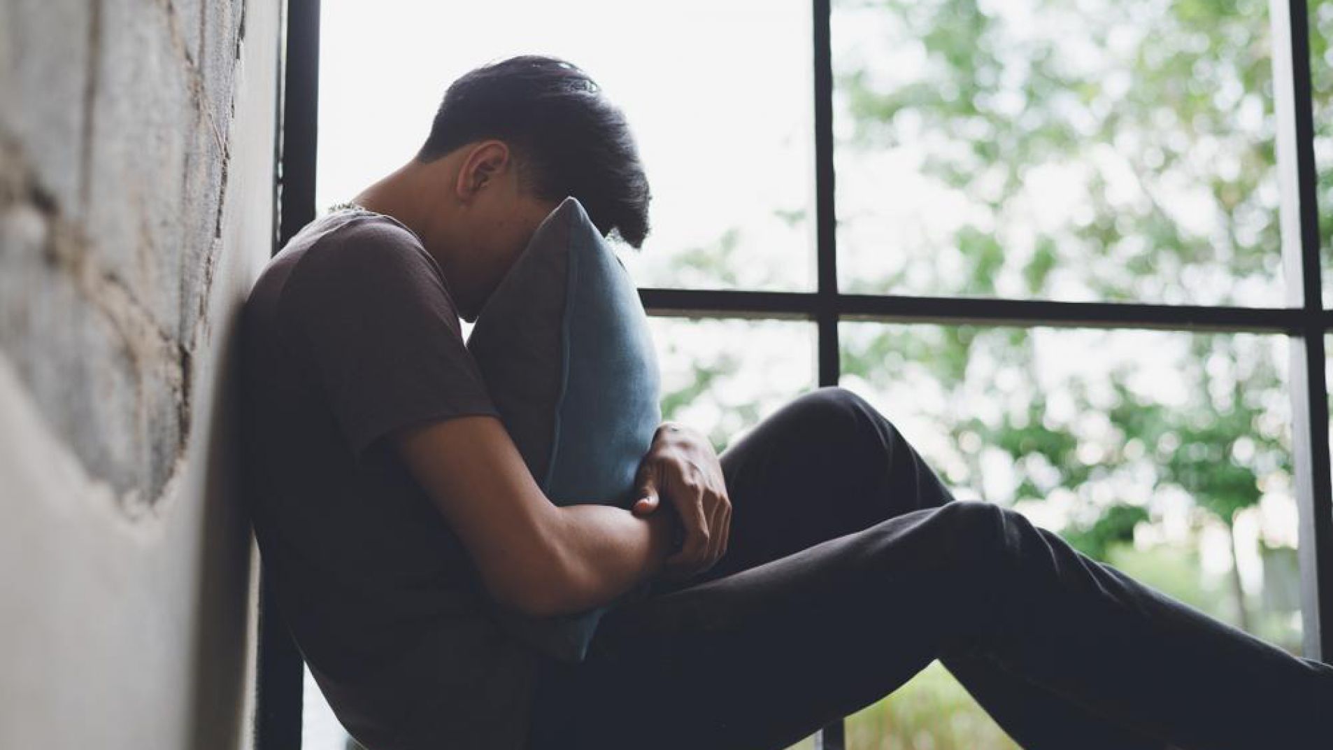 Para prevenir el suicidio es necesario escuchar a las personas con problemas (foto ilustrativa).