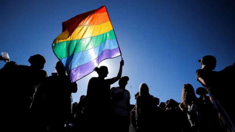 Más de 60 organizaciones sociales realizan la Marcha del Orgullo número 34