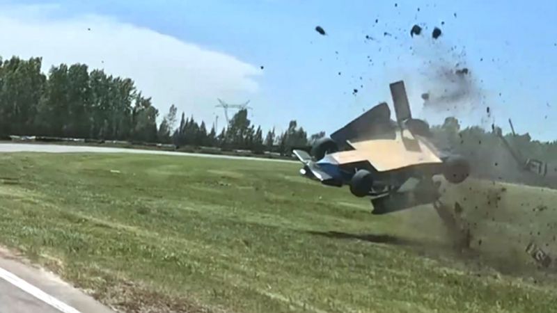 Espeluznante accidente en una carrera en La Plata: casi una tragedia (Video)