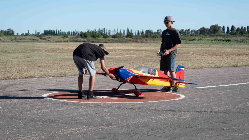 Encuentro Internacional de Réplicas RC en General Alvear