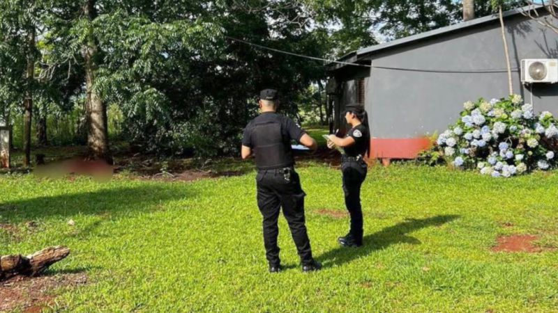 Un hombre mató de un escopetazo a su esposa y luego se quitó la vida