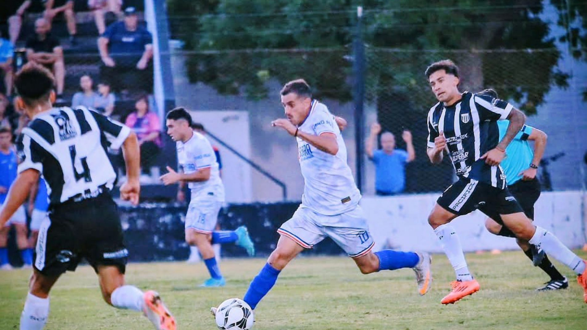 Pedal evalúa retirarse del Regional Amateur tras polémico arbitraje (Video)