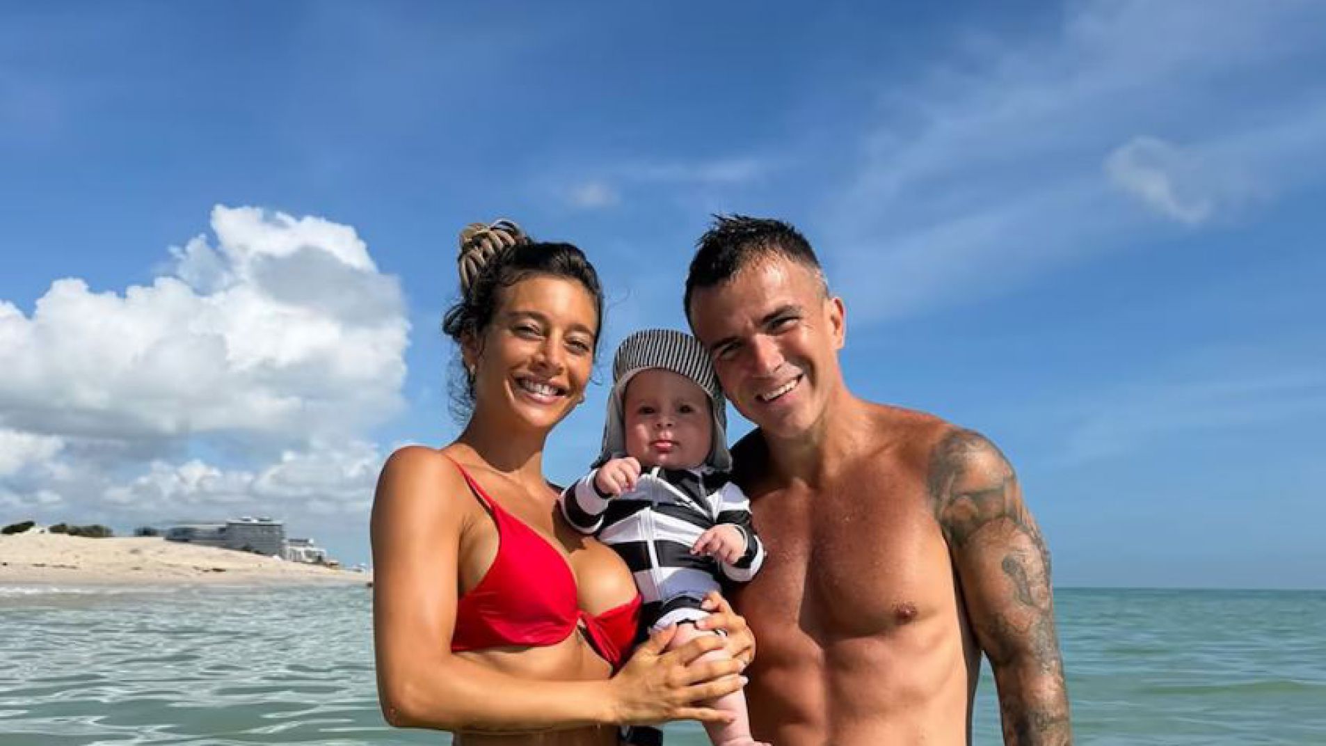 Las primeras vacaciones de Sol Pérez con su hijo y su marido en Miami