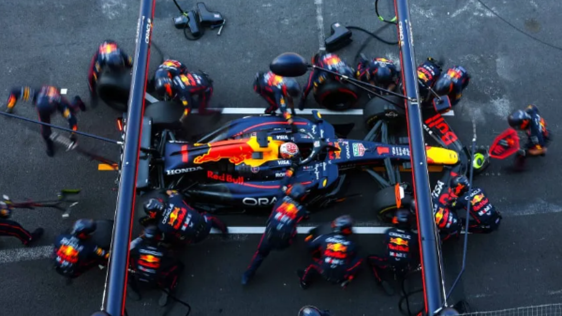 La F1 analiza imponer dos paradas obligatorias en boxes a partir de 2026