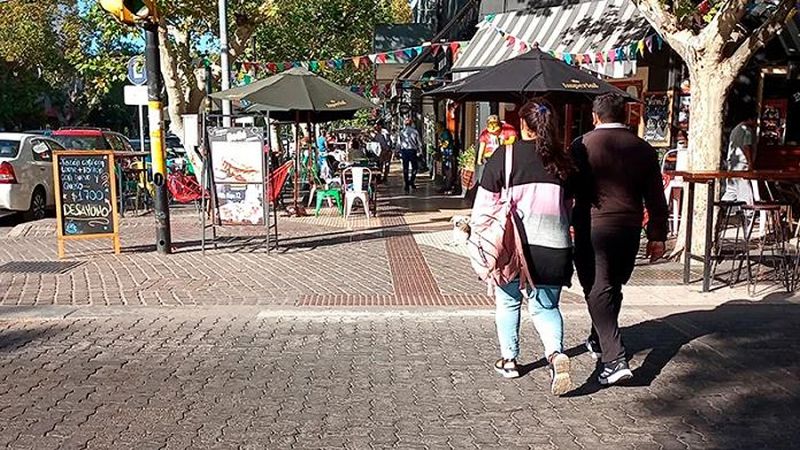 Se acerca un fin de semana largo: enterate si el comercio abrirá sus puertas