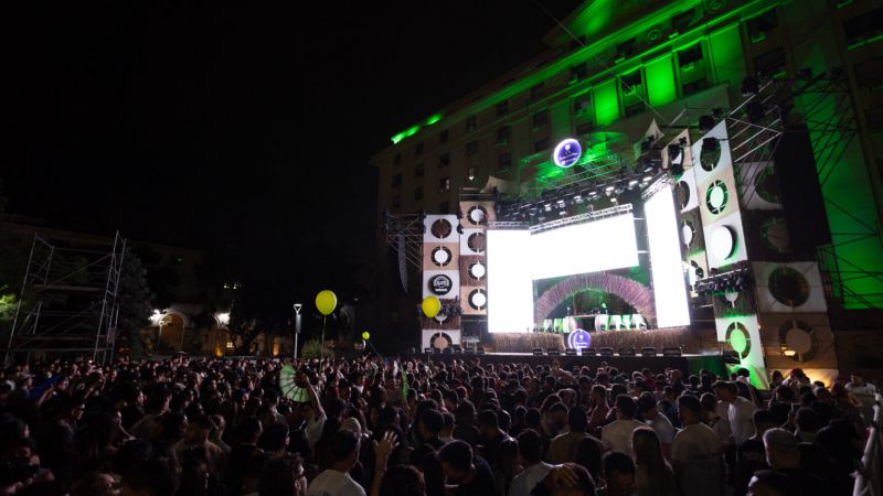 La Peatonal del Vino vivió con todo su primera noche al ritmo de la música electrónica