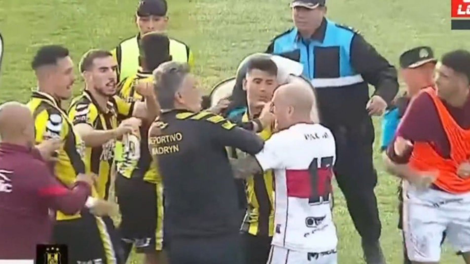 La situación fue un todos contra todos.