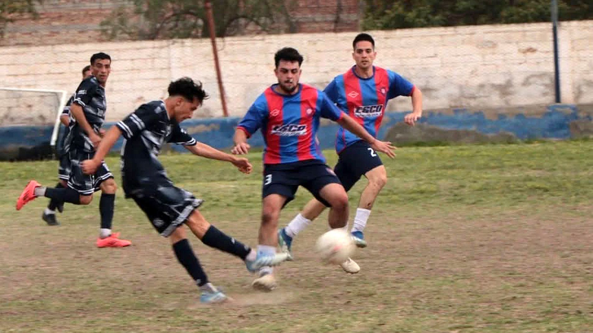 Goleó Quiroga y se encamina rumbo al título del Clausura