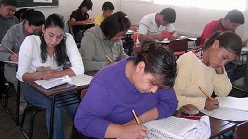 Lanzaron dos carreras para terminar el secundario y aprender un oficio