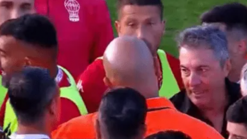 Penales a favor de Barracas: picante amenaza del árbitro: "Te voy a romper todo"