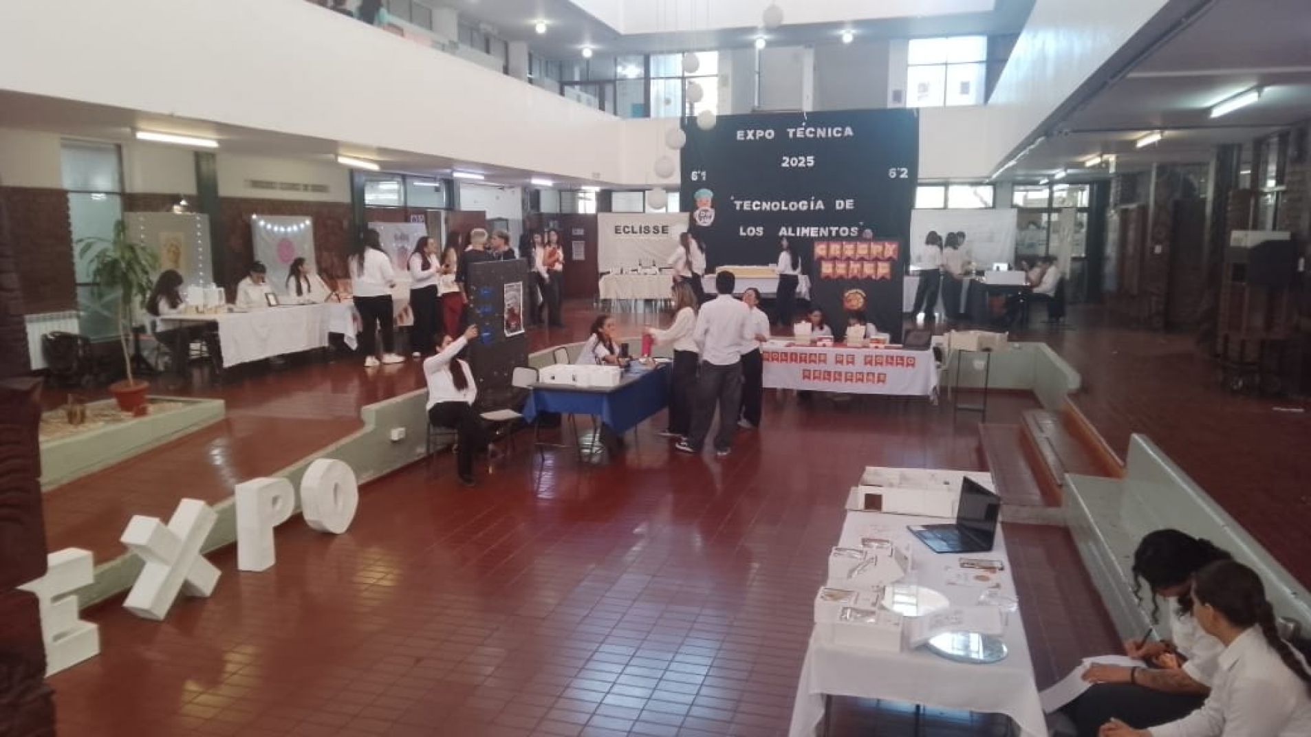 En la primera jornada se presentaron 40 proyectos.