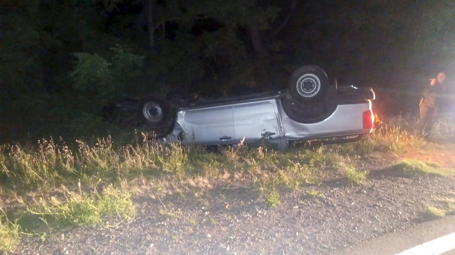 Volcó una camioneta en La Guevarina: una de las ocupantes está embarazada