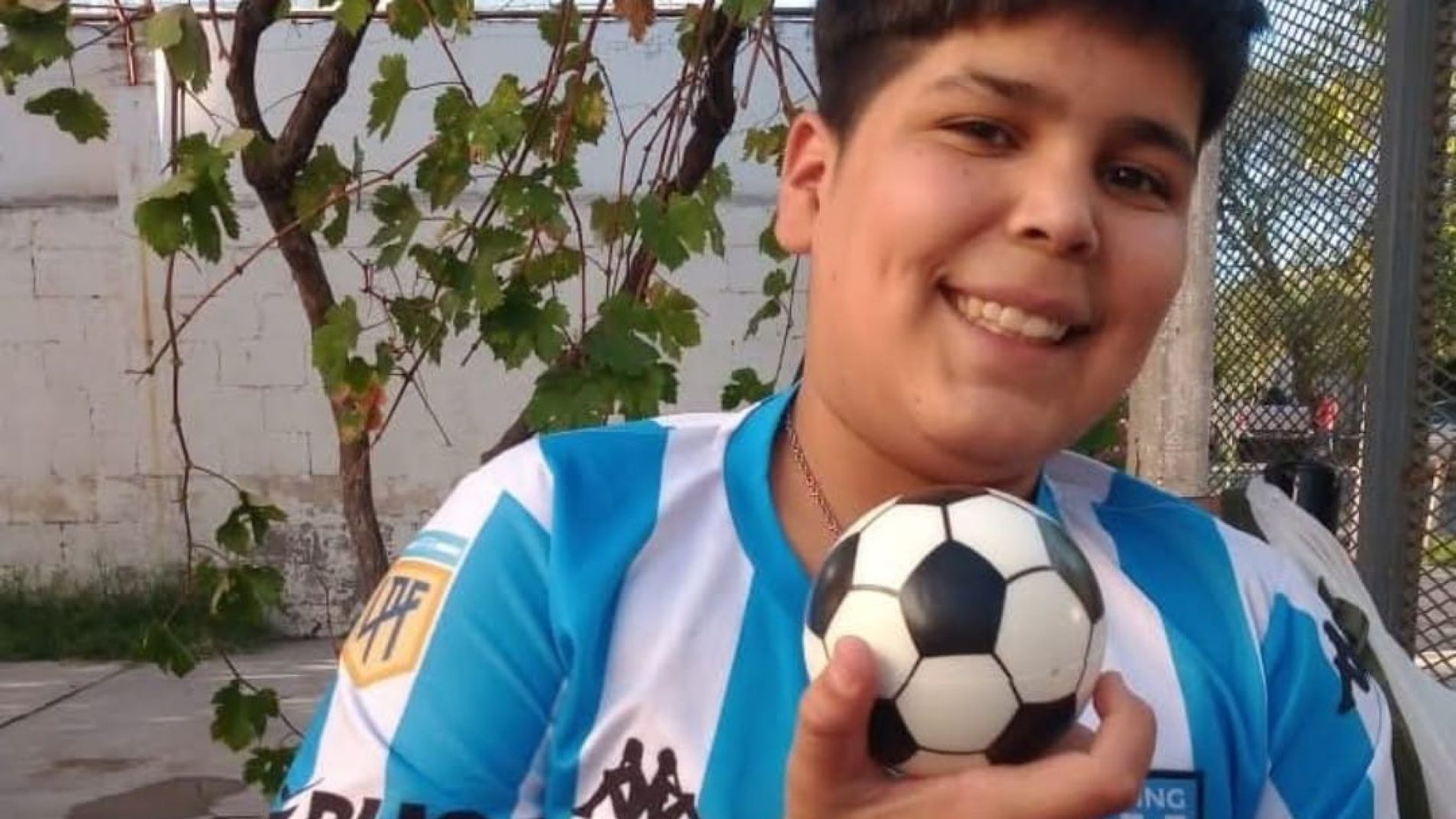 Buscan a un pibe de 15 años que se fue del Hogar para menores Don Llanos