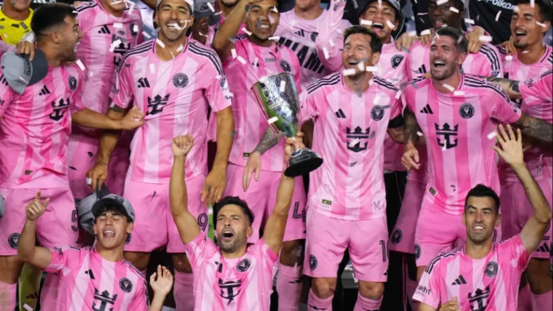 Inter Miami hizo historia y Messi recibió la copa