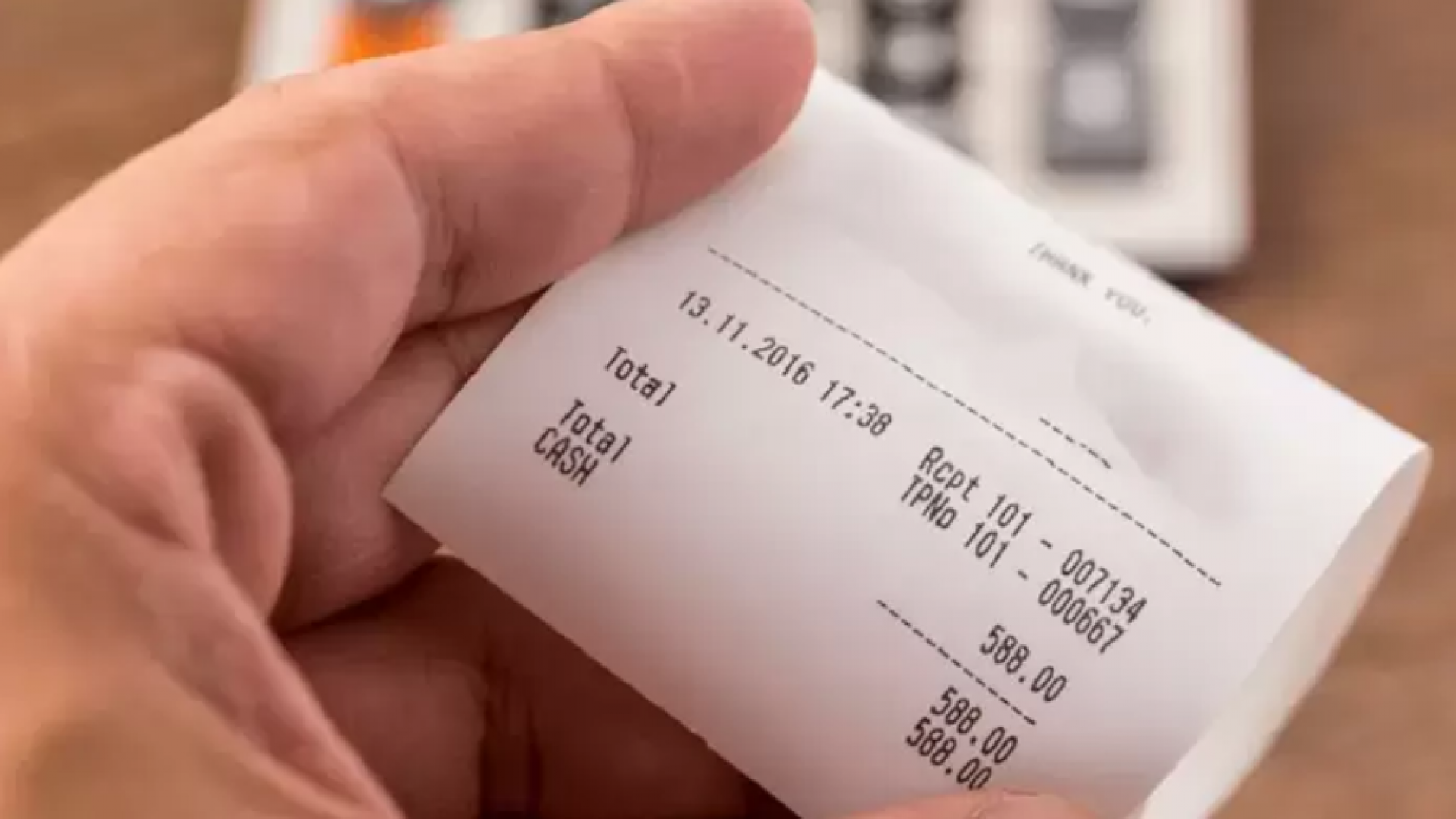 Los tickets y facturas emitidos deberán exhibir el teléfono de Defensa al Consumidor