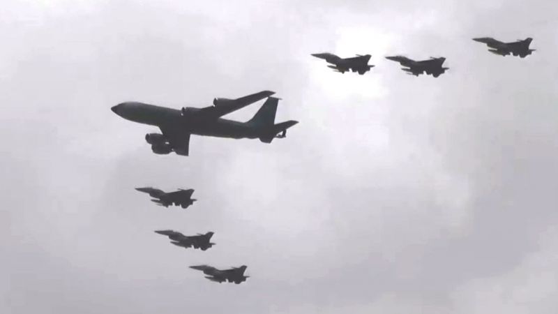 Videos: Así llegaron al país los primeros F-16 comprados a Dinamarca