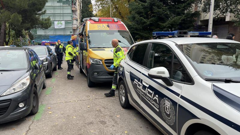 Madrid: una mujer se tiró de un décimo piso con sus dos hijos de tres años