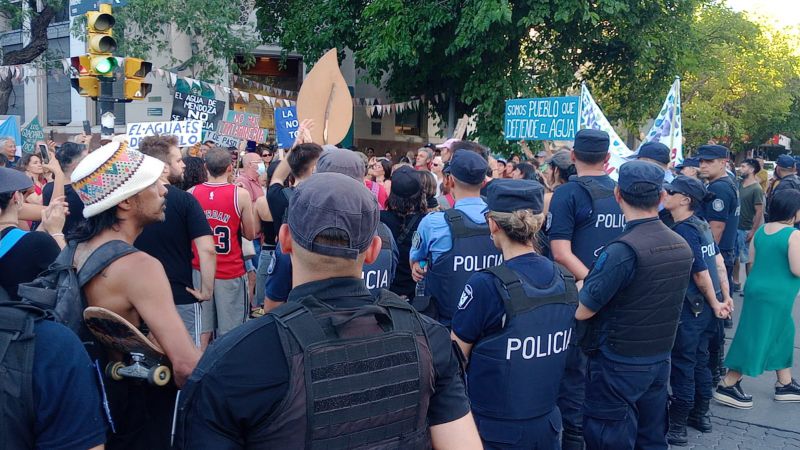 La provincia late al ritmo de "el agua de Mendoza No se Negocia"