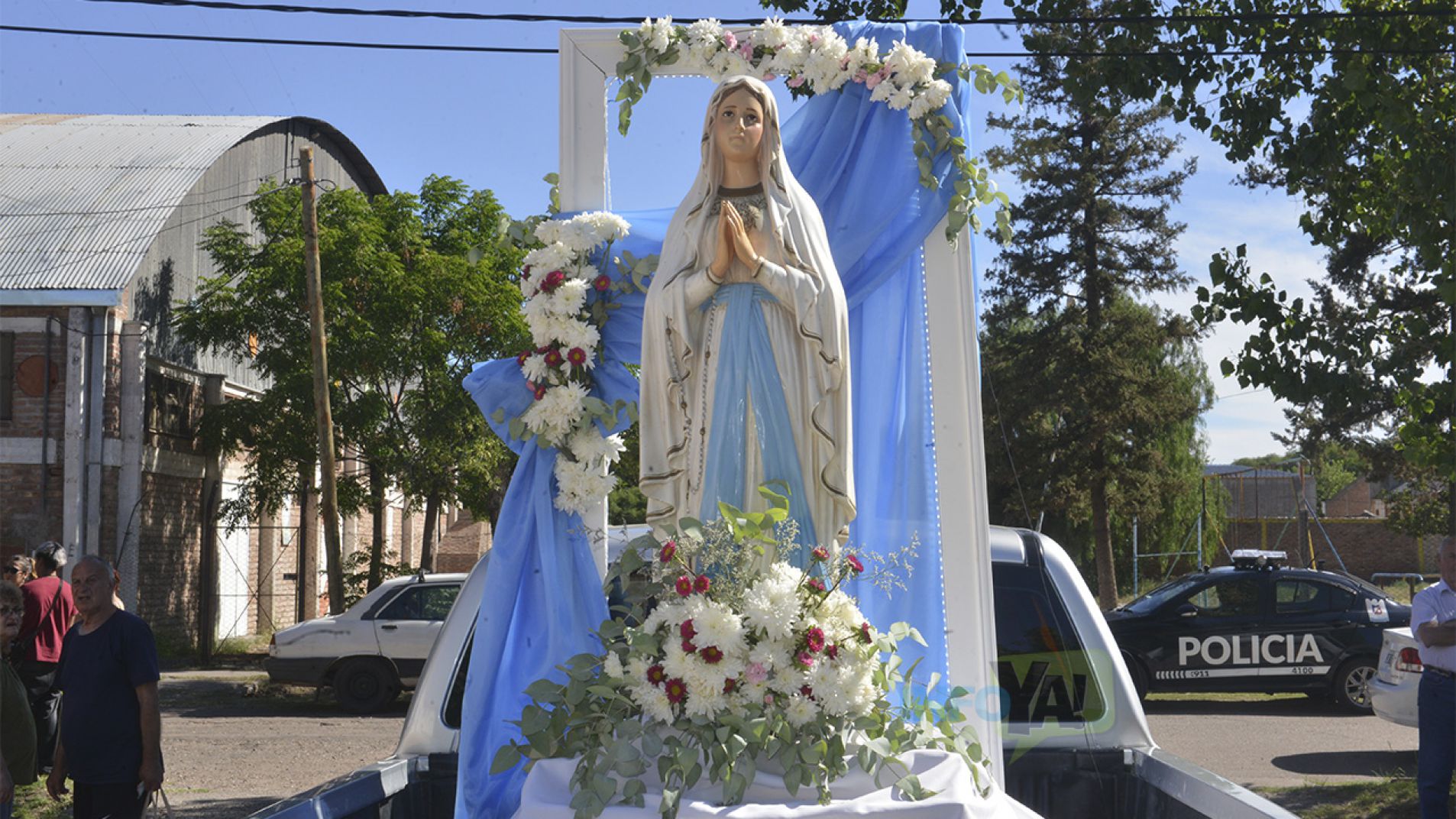 Así salió la caravana hacia Valle Grande con la imagen de la Virgen