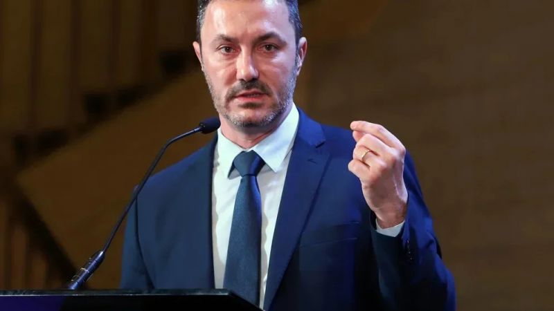 Encuesta revela que los problemas de Milei afectan la imagen de Luis Petri