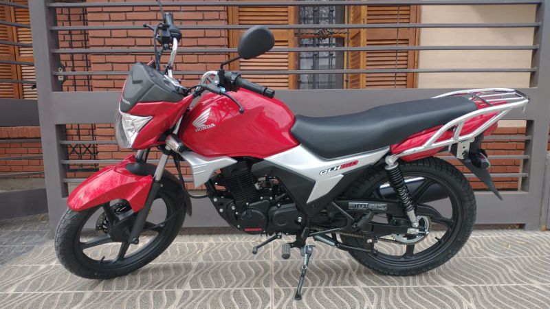 Piden colaboración para recuperar una moto que fue robada en una casa