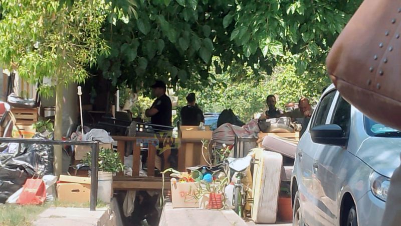 Dos mujeres se atrincheraron para evitar un desalojo en pleno centro