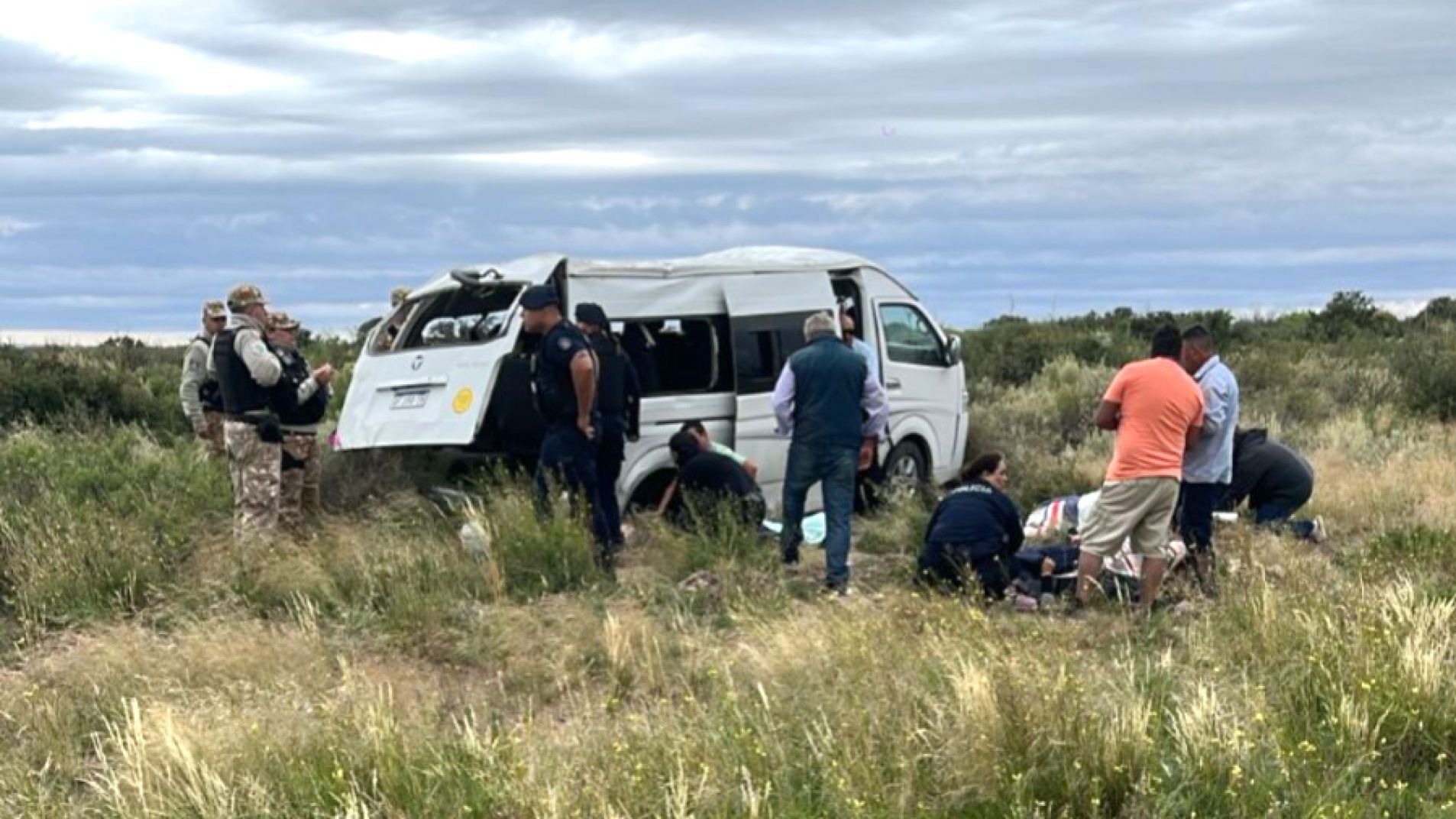 Volcó una combi de un contingente religioso que había salido de San Rafael