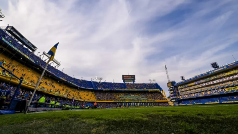 Boca planea dos amistosos con público en La Bombonera