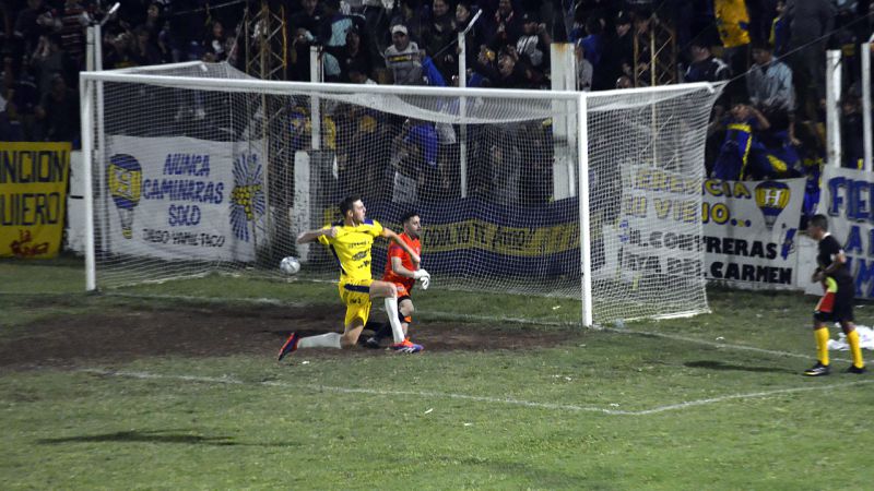 Por penales, Huracán pasó de ronda y enfrentará a Pacífico