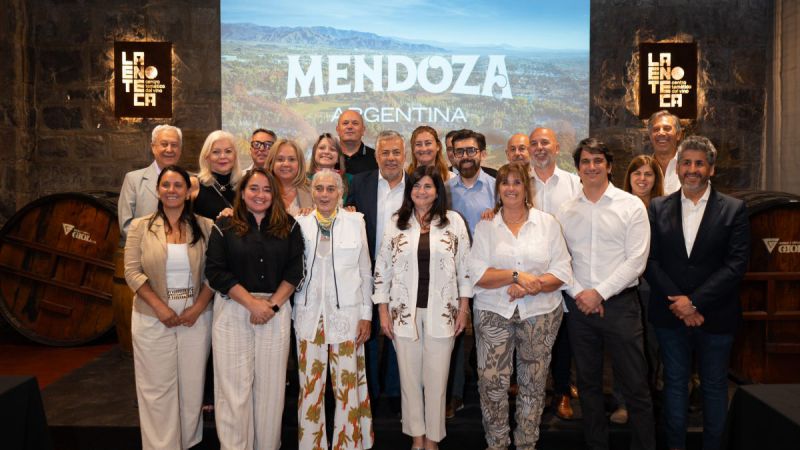 Mendoza lanzó su campaña turística "Manso Destino" para este verano 2026