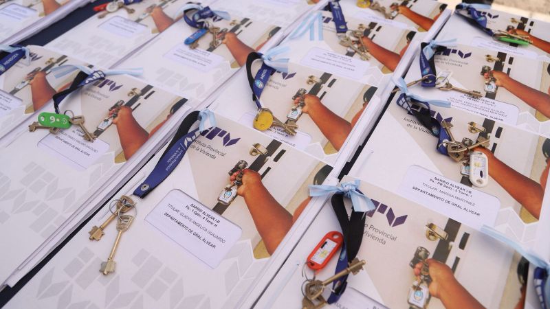 Se entregaron 37 viviendas en el barrio Alvear I-A y I-B