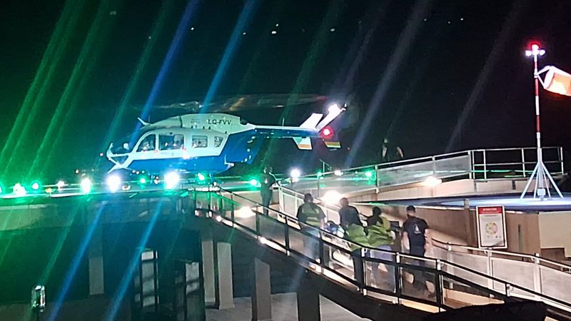Durante la noche trasladaron a Mendoza en helicóptero a una mujer (video)