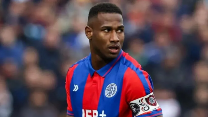 River negocia con San Lorenzo por Johan Romaña