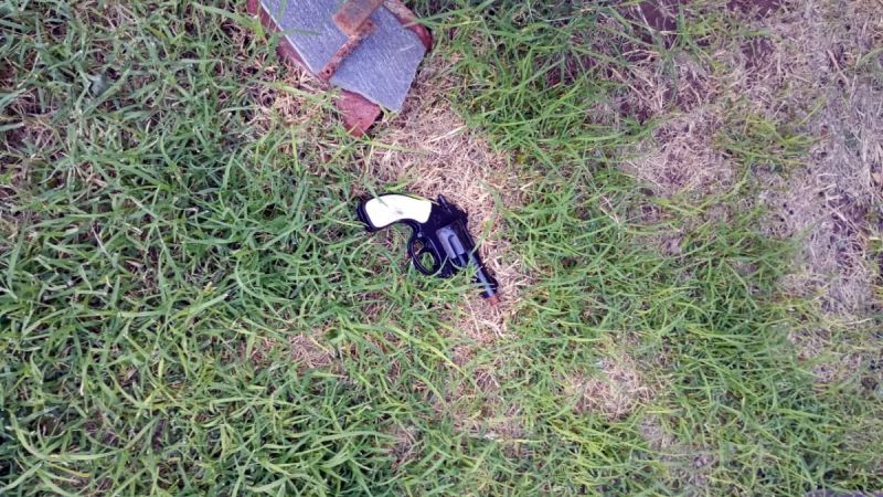 Asaltó a 2 chicos, huyó en 2 bicis distintas, trepó paredes y techos y fue atrapado