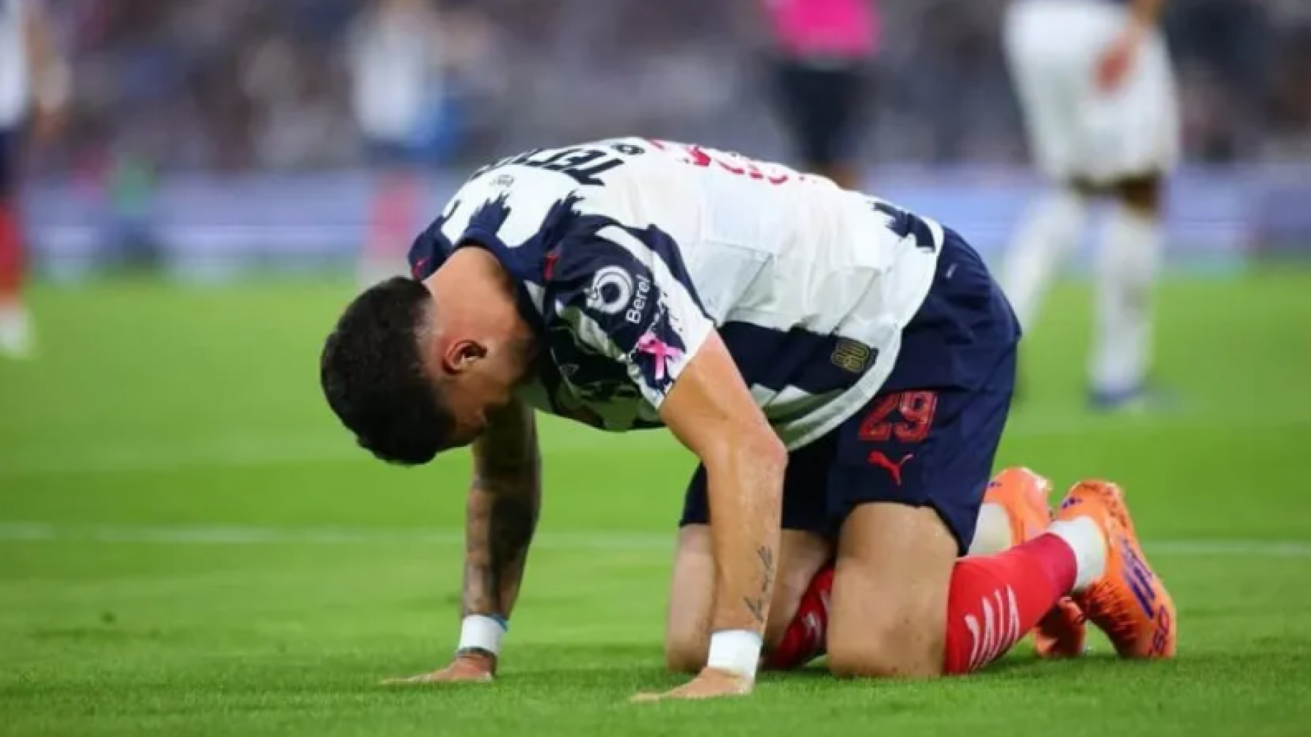 El sufrido presente de Lucas Ocampos