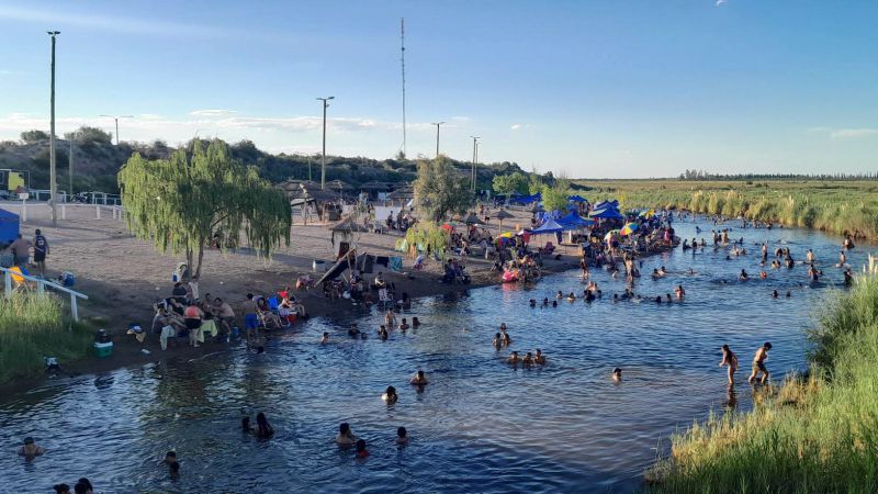 Sanrafaelinos y turistas disfrutaron las costaneras municipales