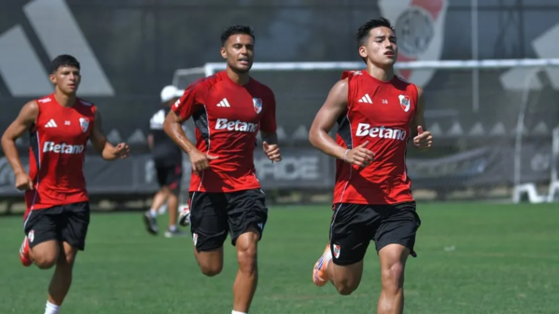 Vuelta a casa y búsqueda de revancha: Centurión y Galván