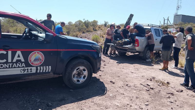 Cinematográfico rescate de un parapentista en el Cerro Arco