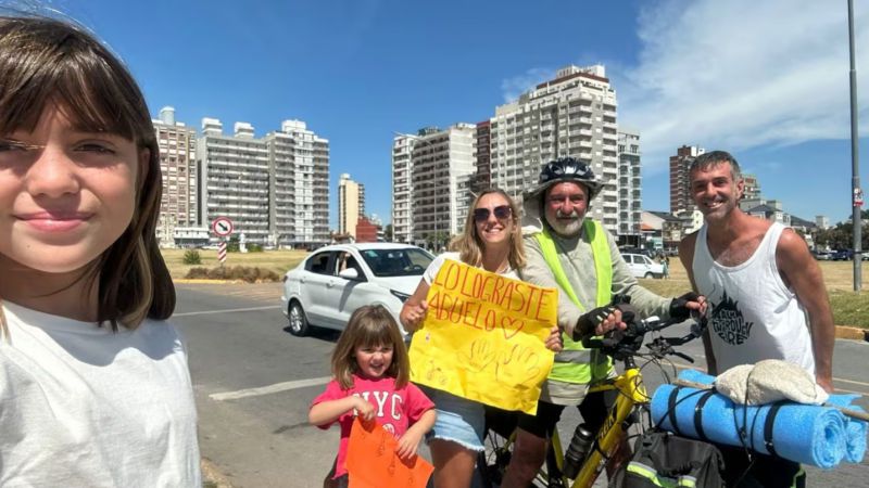 Prometió y cumplió: su hija se curó de cáncer y pedaleó 615 km para verla