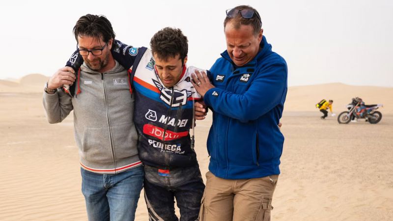Escalofriante caída en el Rally Dakar: sufrió una grave lesión (video)