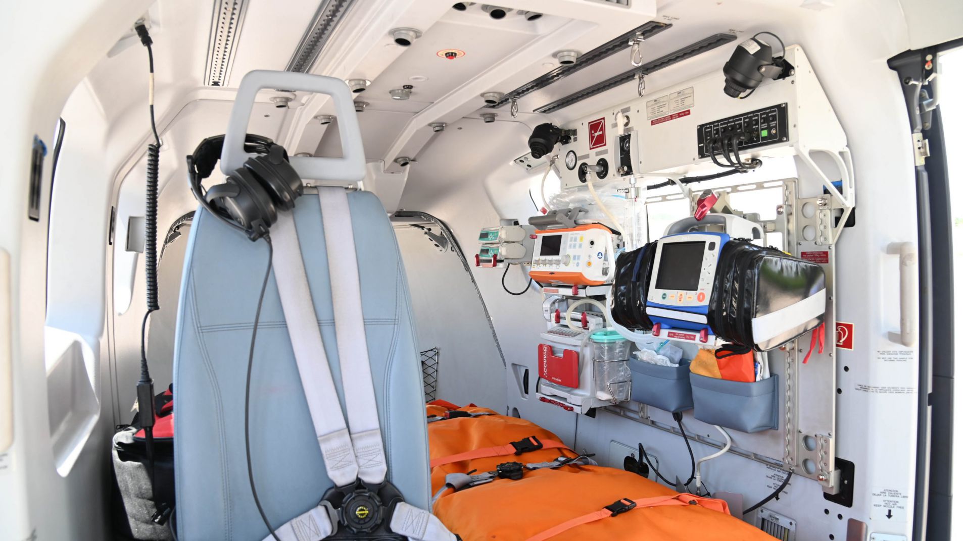 Las nuevas ambulancias tienen equipamiento de alta complejidad.