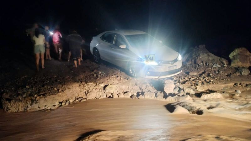 Evacuaron a ocho personas que quedaron varadas en el Cañón del Atuel